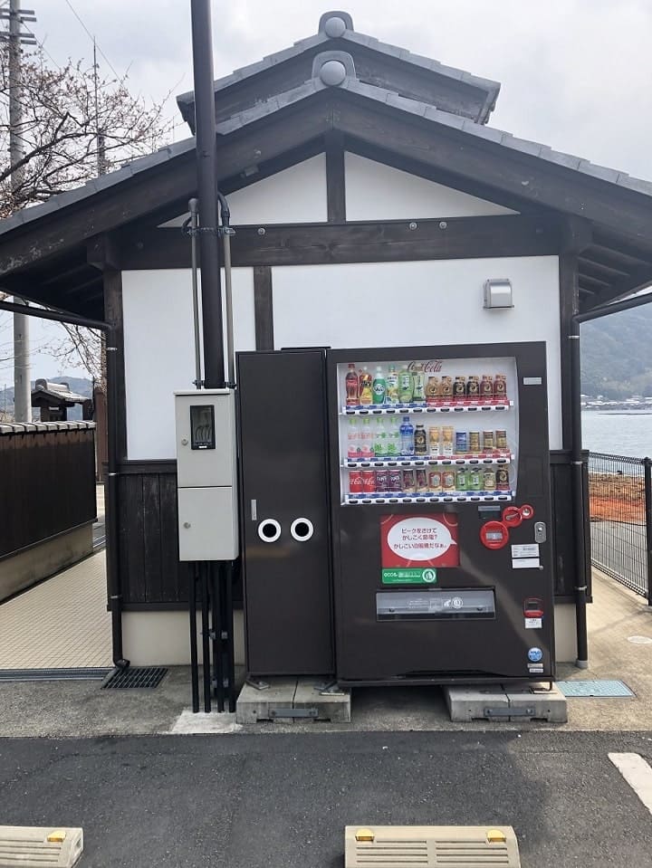 自動販売機｜伊根網干場の設備｜京都・伊根